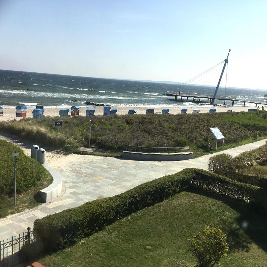 Apartamento Ferienwohnanlage Dünenhaus Hohwacht Exterior foto